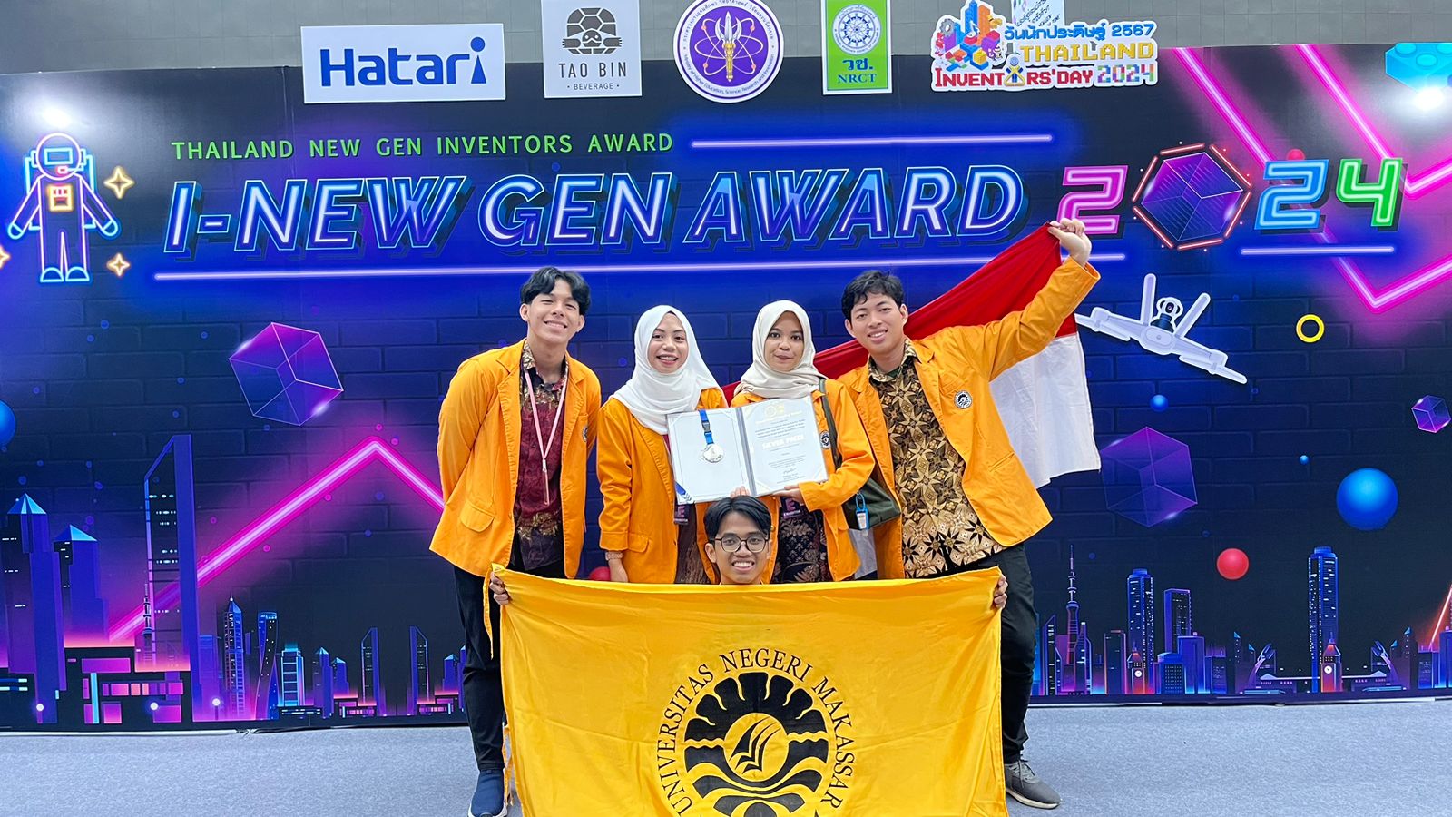 Tim Mycoco.id Prodi Bisnis Digital FEB UNM Berprestasi di Ajang Internasional